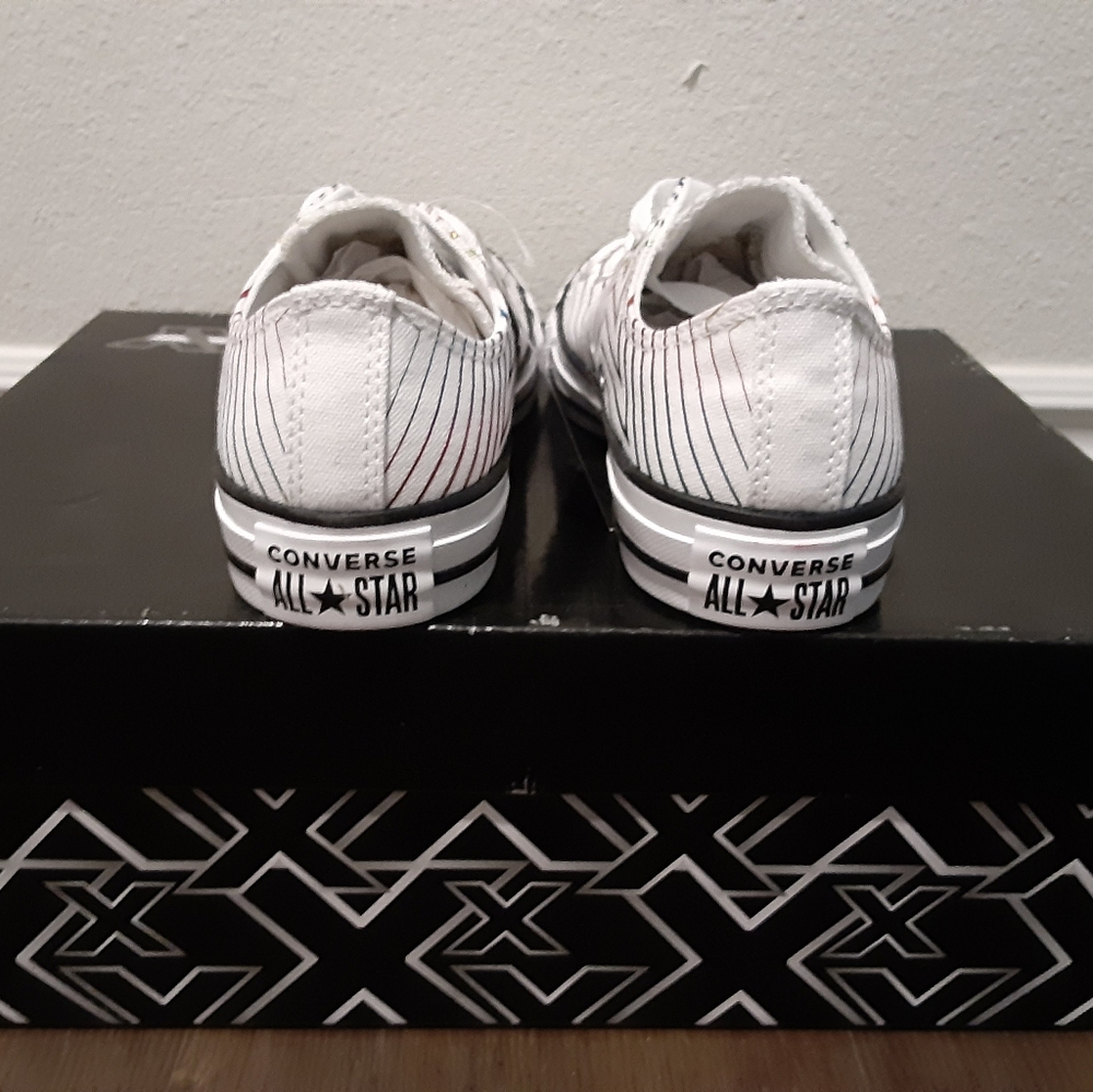Converse - Picture 4 of 4